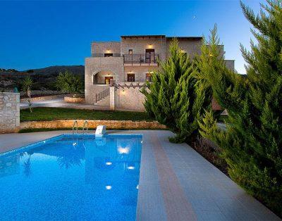 Sea view villa with private pool near Rethymno