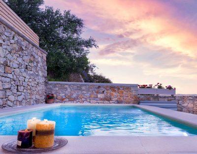 Traditional villa with private pool and jacuzzi near Chania