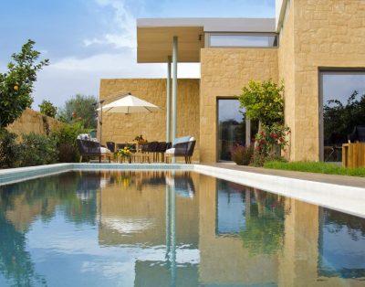 Family villa with private swimming pool near Chania