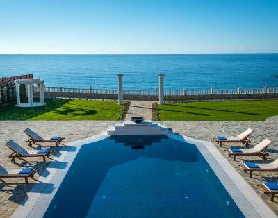 Premium villa for large groups in South Crete