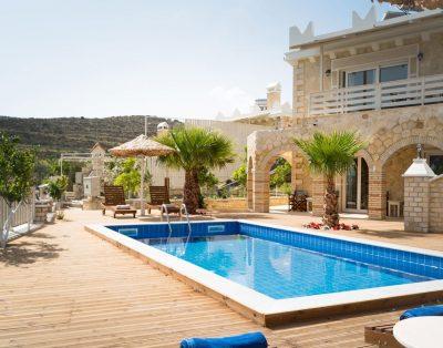 Holiday villa in South Crete with private pool