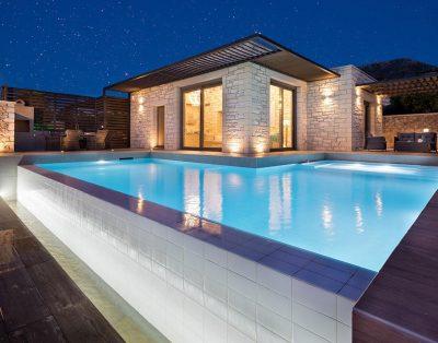 Villa with private pool near Chania