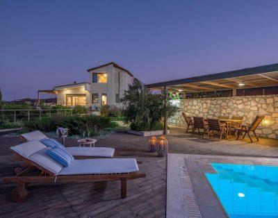 Sea view luxury villa with private pool near Heraklion