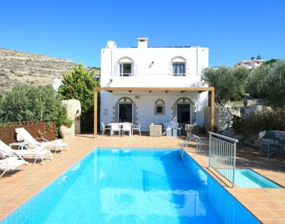 Cottage style villa with pool in Southern Crete