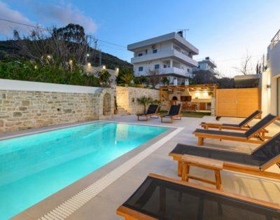 New villa with private pool in South Crete