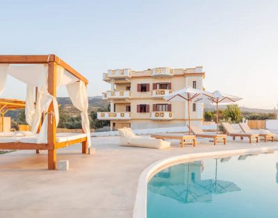 Villa with private pool for large groups near Rethymno
